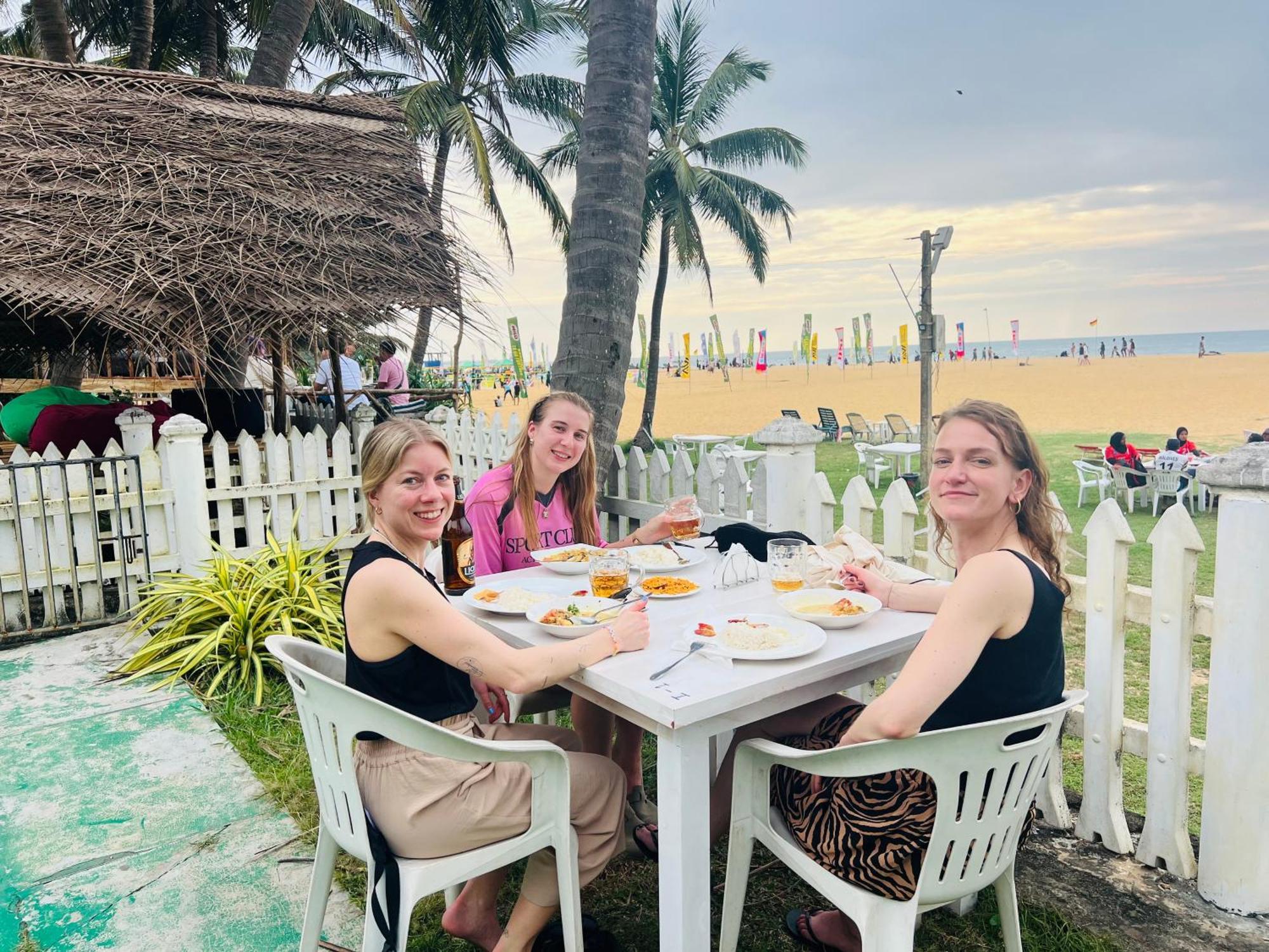 Honey Beach Hostel Negombo Kültér fotó